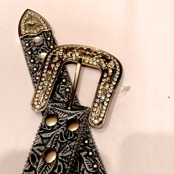 NWOT Rhinestones belt - Picture 5 of 5